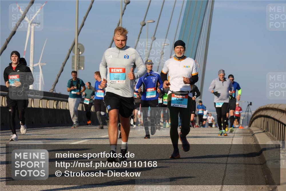 03.10.2025 - Köhlbrandbrückenlauf Strokosch-Dieckow http://msf.ph/oto/9110168 03.10.2025 09:41:51 Position 2 3802, 3344 meine-sportfotos.de
