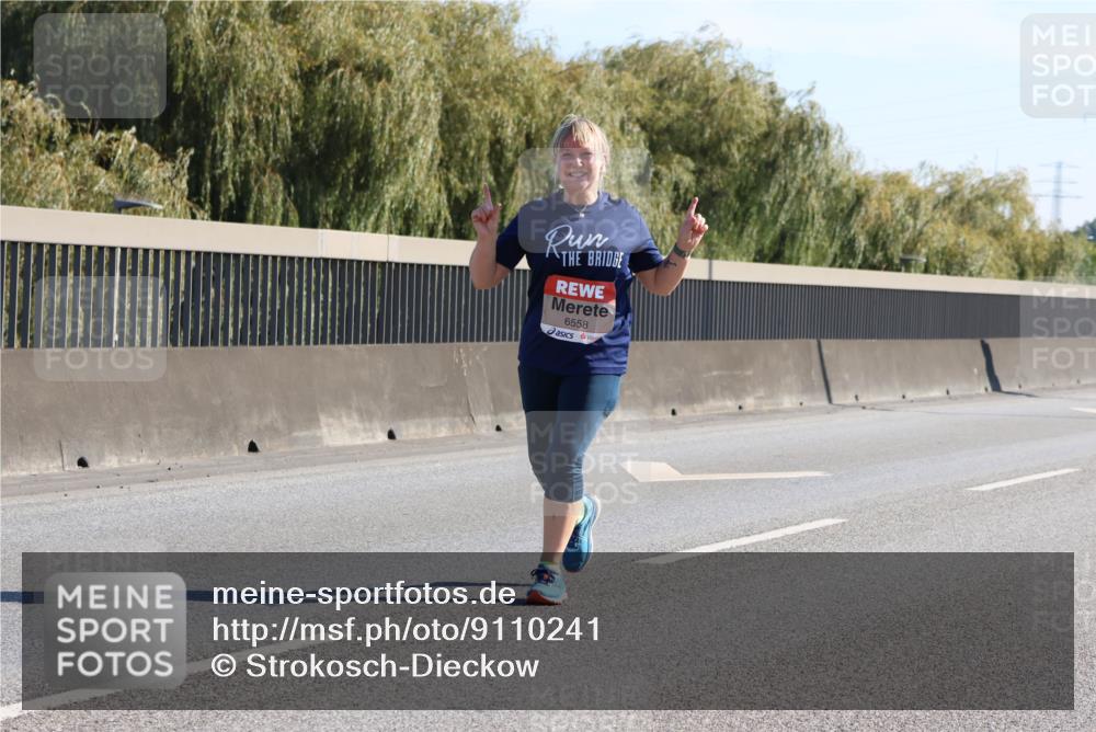 03.10.2025 - Köhlbrandbrückenlauf Strokosch-Dieckow http://msf.ph/oto/9110241 03.10.2025 12:27:44 Position 3 6558 meine-sportfotos.de