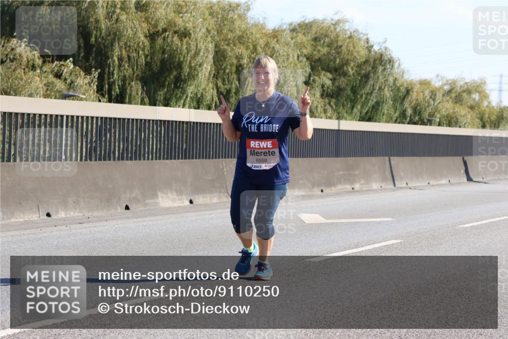 03.10.2025 - Köhlbrandbrückenlauf Strokosch-Dieckow http://msf.ph/oto/9110250 03.10.2025 12:27:44 Position 3 6558 meine-sportfotos.de