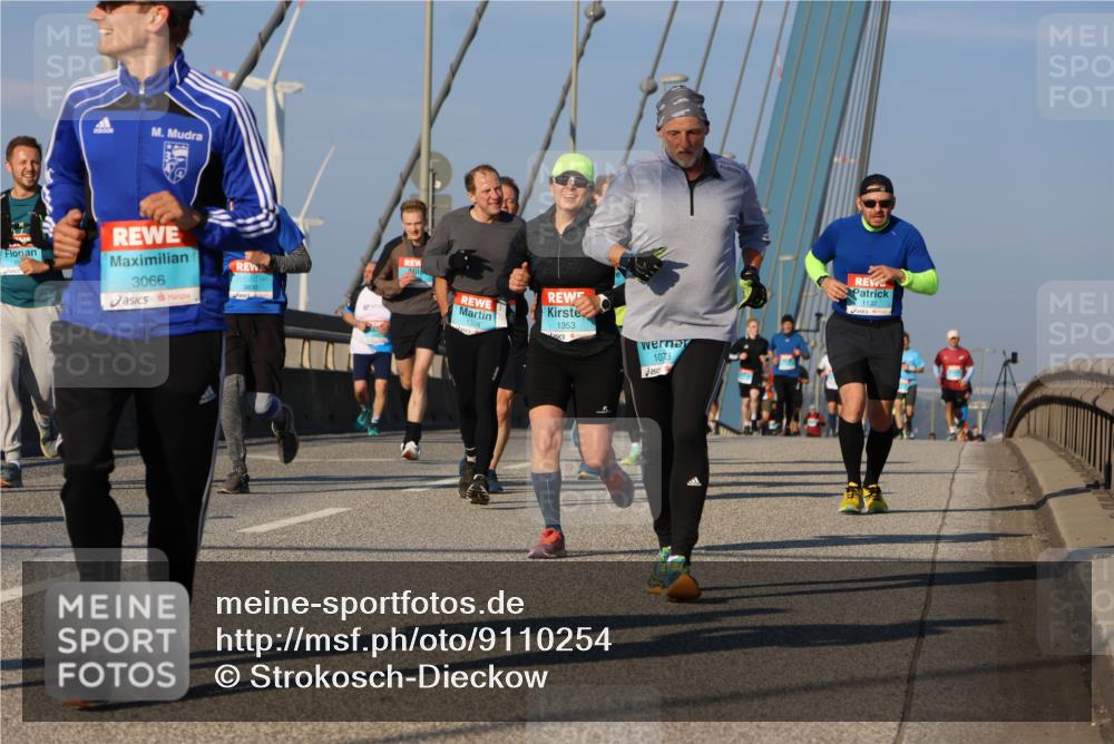 03.10.2025 - Köhlbrandbrückenlauf Strokosch-Dieckow http://msf.ph/oto/9110254 03.10.2025 09:41:58 Position 2 3066, 3830, 1353, 1308, 1073, 1132 meine-sportfotos.de