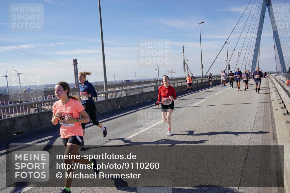 03.10.2025 - Köhlbrandbrückenlauf Michael Burmester http://msf.ph/oto/9110260 03.10.2025 12:52:38 Position 2 490 meine-sportfotos.de
