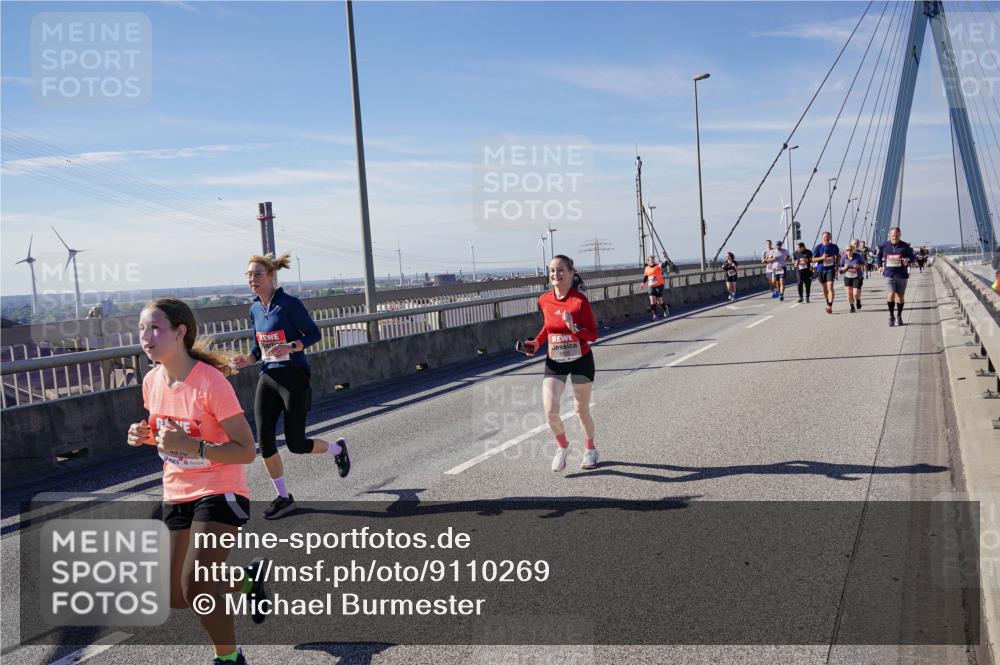 03.10.2025 - Köhlbrandbrückenlauf Michael Burmester http://msf.ph/oto/9110269 03.10.2025 12:52:39 Position 2  meine-sportfotos.de