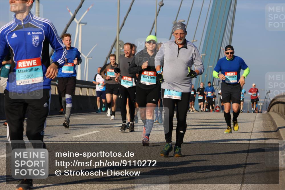 03.10.2025 - Köhlbrandbrückenlauf Strokosch-Dieckow http://msf.ph/oto/9110272 03.10.2025 09:41:58 Position 2 3066, 1353, 1073, 1132 meine-sportfotos.de