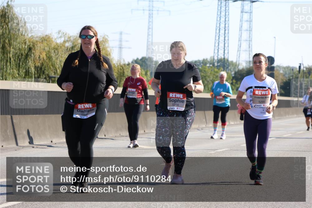 03.10.2025 - Köhlbrandbrückenlauf Strokosch-Dieckow http://msf.ph/oto/9110284 03.10.2025 12:28:29 Position 3 5992, 5316, 5295 meine-sportfotos.de