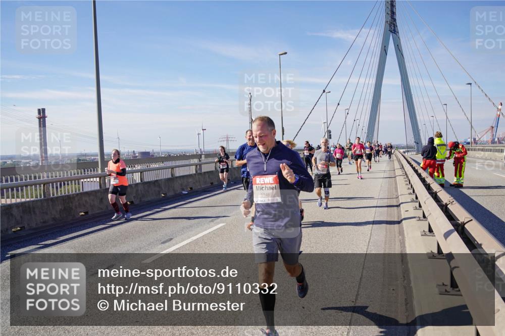 03.10.2025 - Köhlbrandbrückenlauf Michael Burmester http://msf.ph/oto/9110332 03.10.2025 12:52:43 Position 2 5148 meine-sportfotos.de