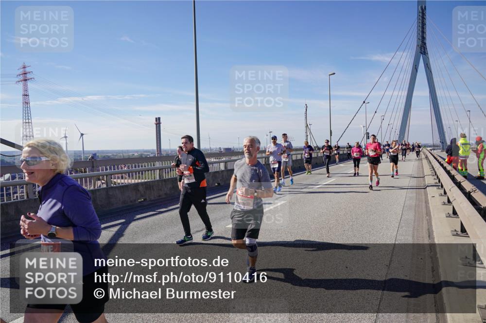 03.10.2025 - Köhlbrandbrückenlauf Michael Burmester http://msf.ph/oto/9110416 03.10.2025 12:52:46 Position 2 4838 meine-sportfotos.de