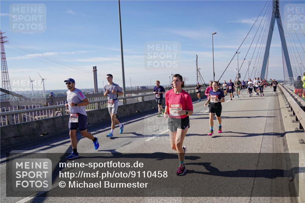 03.10.2025 - Köhlbrandbrückenlauf Michael Burmester http://msf.ph/oto/9110458 03.10.2025 12:52:48 Position 2 6337 meine-sportfotos.de