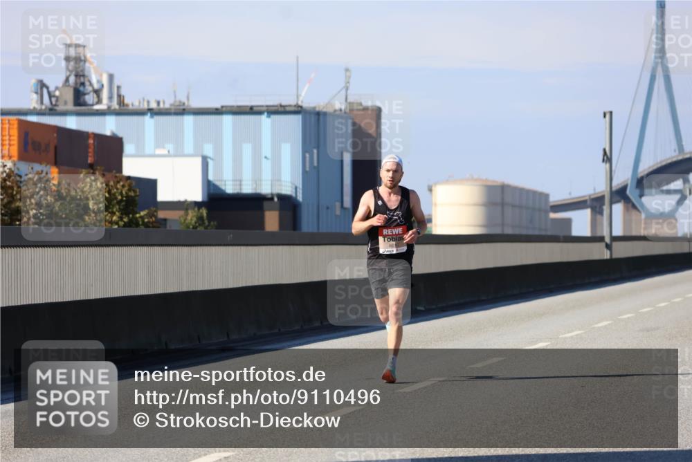 03.10.2025 - Köhlbrandbrückenlauf Strokosch-Dieckow http://msf.ph/oto/9110496 03.10.2025 12:34:32 Position 3 661 meine-sportfotos.de