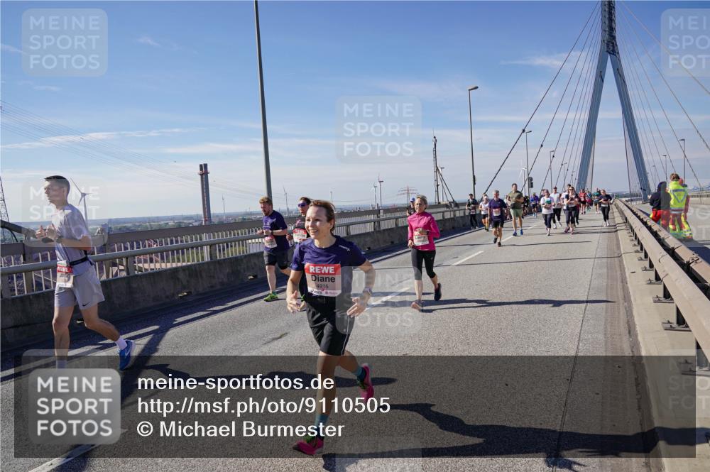 03.10.2025 - Köhlbrandbrückenlauf Michael Burmester http://msf.ph/oto/9110505 03.10.2025 12:52:50 Position 2 4915 meine-sportfotos.de