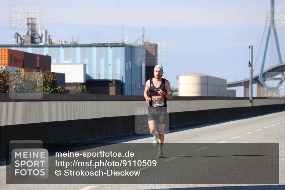 03.10.2025 - Köhlbrandbrückenlauf Strokosch-Dieckow http://msf.ph/oto/9110509 03.10.2025 12:34:33 Position 3 661 meine-sportfotos.de