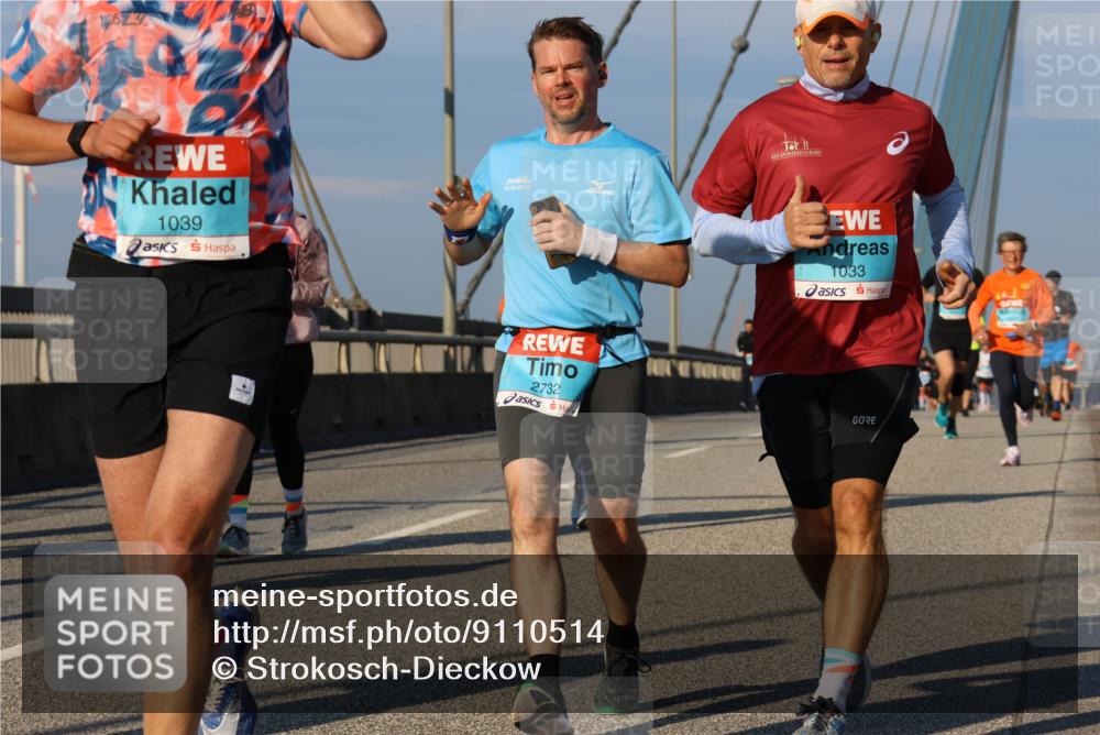 03.10.2025 - Köhlbrandbrückenlauf Strokosch-Dieckow http://msf.ph/oto/9110514 03.10.2025 09:42:21 Position 2 1039, 83, 10, 2015, 2732, 1033 meine-sportfotos.de