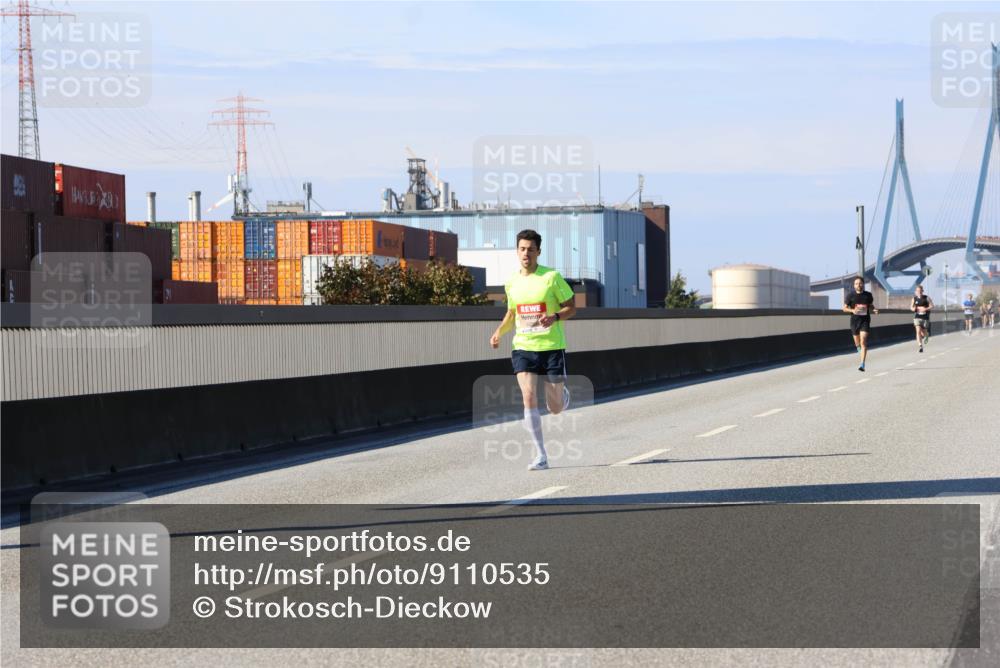 03.10.2025 - Köhlbrandbrückenlauf Strokosch-Dieckow http://msf.ph/oto/9110535 03.10.2025 12:35:15 Position 3  meine-sportfotos.de