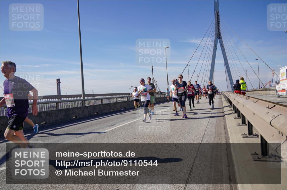 03.10.2025 - Köhlbrandbrückenlauf Michael Burmester http://msf.ph/oto/9110544 03.10.2025 12:52:54 Position 2  meine-sportfotos.de