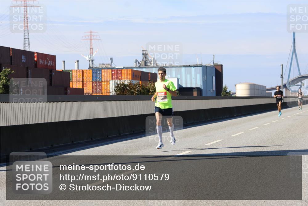 03.10.2025 - Köhlbrandbrückenlauf Strokosch-Dieckow http://msf.ph/oto/9110579 03.10.2025 12:35:16 Position 3  meine-sportfotos.de
