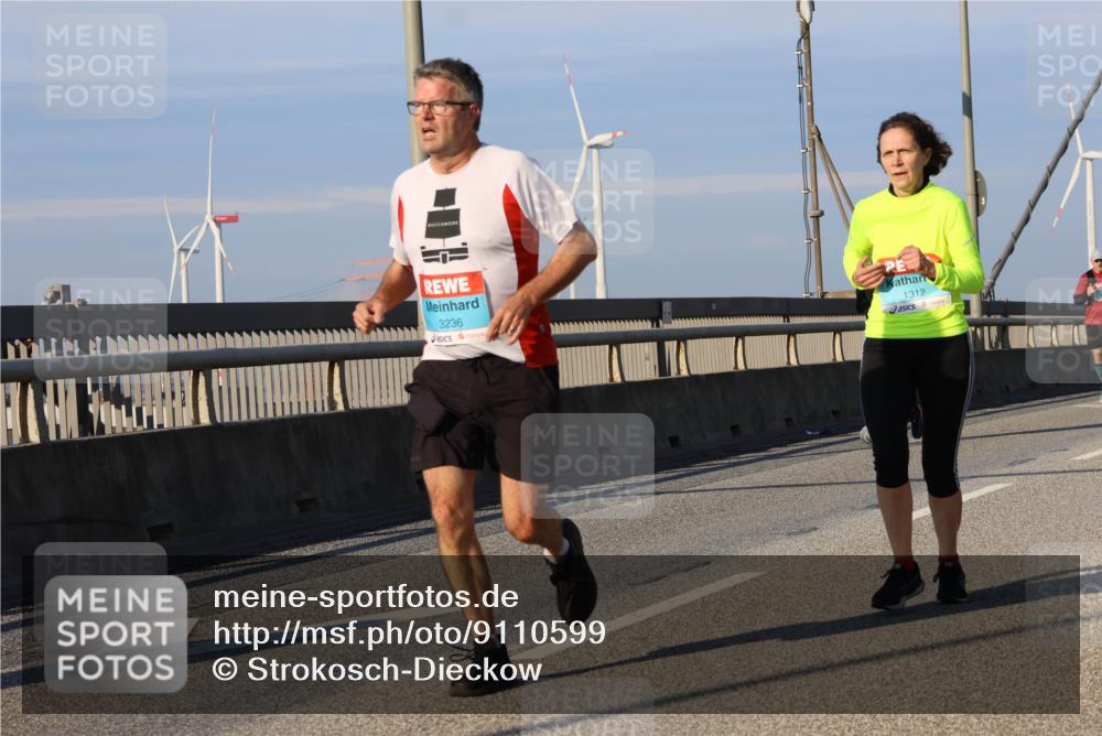 03.10.2025 - Köhlbrandbrückenlauf Strokosch-Dieckow http://msf.ph/oto/9110599 03.10.2025 09:42:33 Position 2 3236, 1312 meine-sportfotos.de
