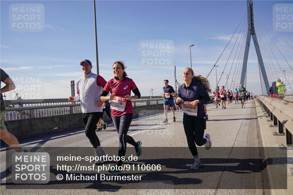 03.10.2025 - Köhlbrandbrückenlauf Michael Burmester http://msf.ph/oto/9110606 03.10.2025 12:52:57 Position 2 5081, 4465 meine-sportfotos.de