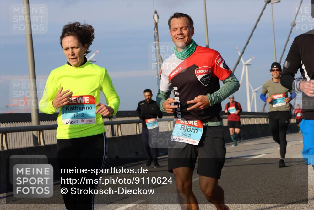 03.10.2025 - Köhlbrandbrückenlauf Strokosch-Dieckow http://msf.ph/oto/9110624 03.10.2025 09:42:34 Position 2 1312, 3053 meine-sportfotos.de