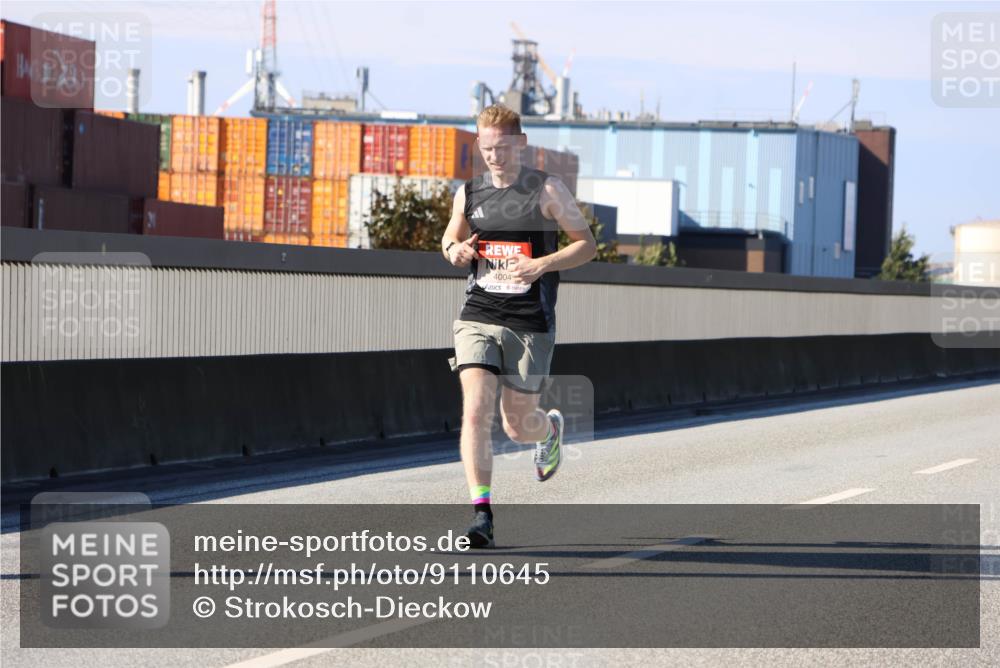 03.10.2025 - Köhlbrandbrückenlauf Strokosch-Dieckow http://msf.ph/oto/9110645 03.10.2025 12:35:32 Position 3 4004 meine-sportfotos.de