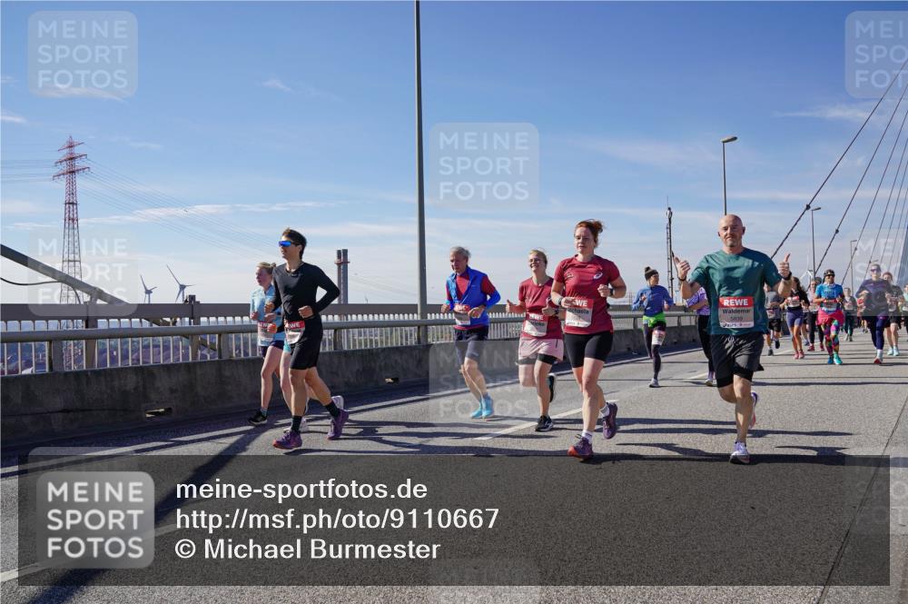 03.10.2025 - Köhlbrandbrückenlauf Michael Burmester http://msf.ph/oto/9110667 03.10.2025 12:53:01 Position 2  meine-sportfotos.de