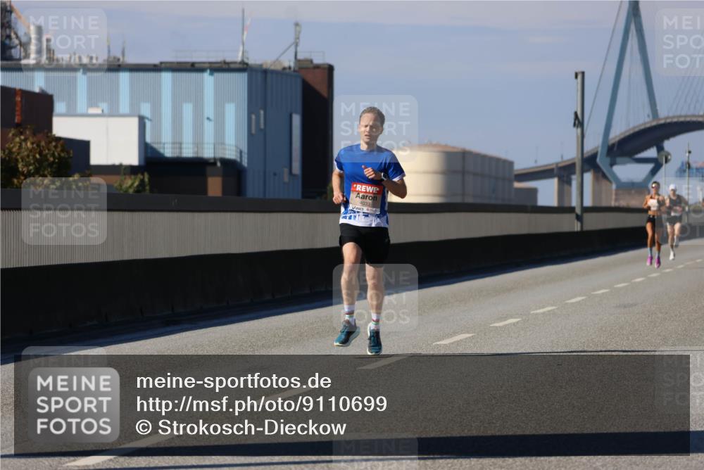 03.10.2025 - Köhlbrandbrückenlauf Strokosch-Dieckow http://msf.ph/oto/9110699 03.10.2025 12:35:44 Position 3 4033 meine-sportfotos.de
