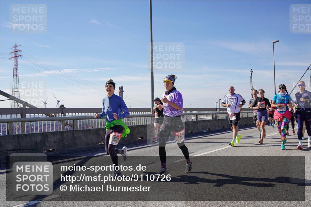 03.10.2025 - Köhlbrandbrückenlauf Michael Burmester http://msf.ph/oto/9110726 03.10.2025 12:53:03 Position 2 5379, 7 meine-sportfotos.de