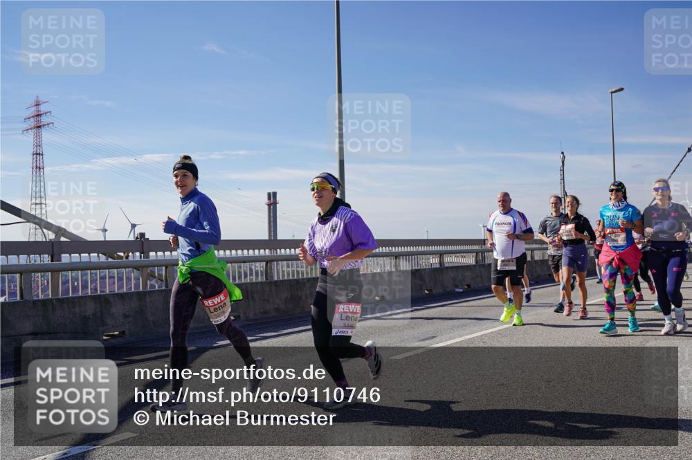 03.10.2025 - Köhlbrandbrückenlauf Michael Burmester http://msf.ph/oto/9110746 03.10.2025 12:53:04 Position 2 5379, 5440 meine-sportfotos.de