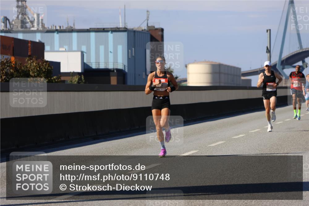 03.10.2025 - Köhlbrandbrückenlauf Strokosch-Dieckow http://msf.ph/oto/9110748 03.10.2025 12:35:57 Position 3  meine-sportfotos.de