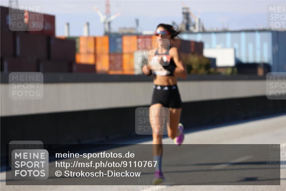 03.10.2025 - Köhlbrandbrückenlauf Strokosch-Dieckow http://msf.ph/oto/9110767 03.10.2025 12:36:00 Position 3  meine-sportfotos.de