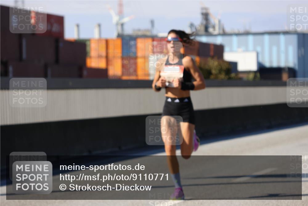03.10.2025 - Köhlbrandbrückenlauf Strokosch-Dieckow http://msf.ph/oto/9110771 03.10.2025 12:36:00 Position 3  meine-sportfotos.de