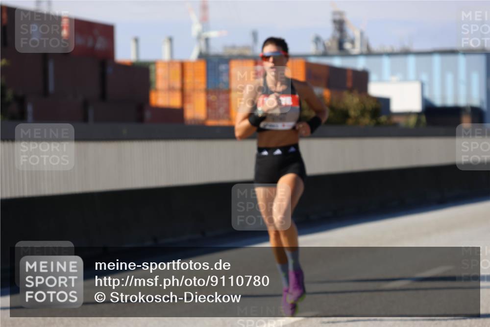 03.10.2025 - Köhlbrandbrückenlauf Strokosch-Dieckow http://msf.ph/oto/9110780 03.10.2025 12:36:01 Position 3  meine-sportfotos.de