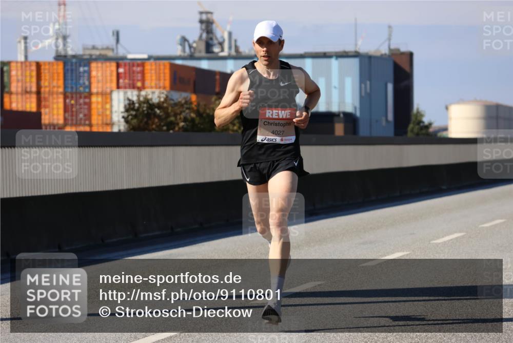 03.10.2025 - Köhlbrandbrückenlauf Strokosch-Dieckow http://msf.ph/oto/9110801 03.10.2025 12:36:04 Position 3 4027 meine-sportfotos.de