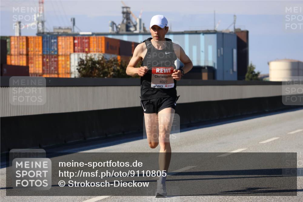 03.10.2025 - Köhlbrandbrückenlauf Strokosch-Dieckow http://msf.ph/oto/9110805 03.10.2025 12:36:04 Position 3 4027 meine-sportfotos.de