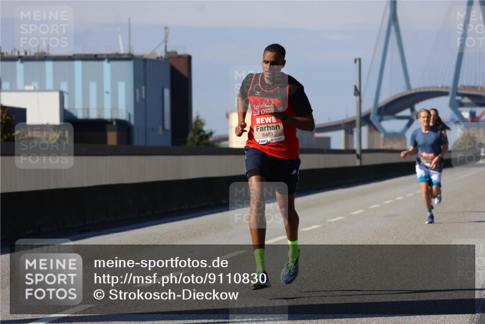 03.10.2025 - Köhlbrandbrückenlauf Strokosch-Dieckow http://msf.ph/oto/9110830 03.10.2025 12:36:07 Position 3 6483 meine-sportfotos.de