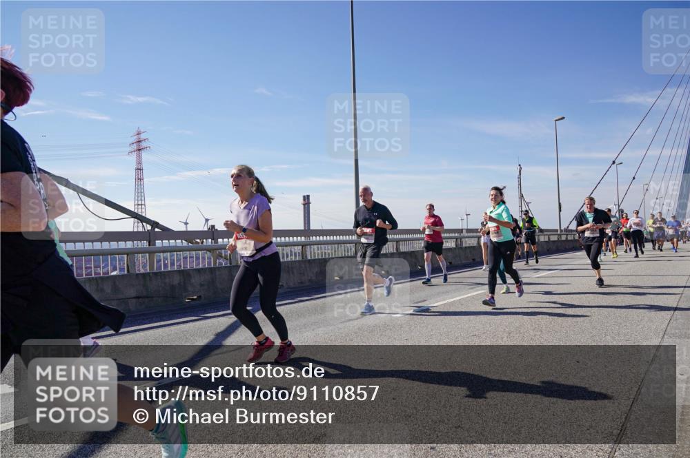 03.10.2025 - Köhlbrandbrückenlauf Michael Burmester http://msf.ph/oto/9110857 03.10.2025 12:53:07 Position 2  meine-sportfotos.de