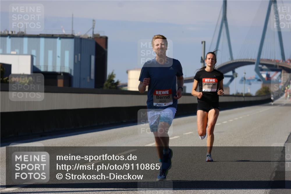 03.10.2025 - Köhlbrandbrückenlauf Strokosch-Dieckow http://msf.ph/oto/9110865 03.10.2025 12:36:13 Position 3 6638, 6516 meine-sportfotos.de