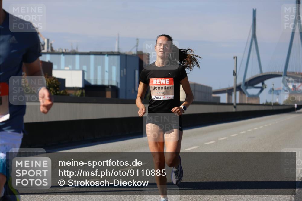03.10.2025 - Köhlbrandbrückenlauf Strokosch-Dieckow http://msf.ph/oto/9110885 03.10.2025 12:36:16 Position 3 1, 6516 meine-sportfotos.de