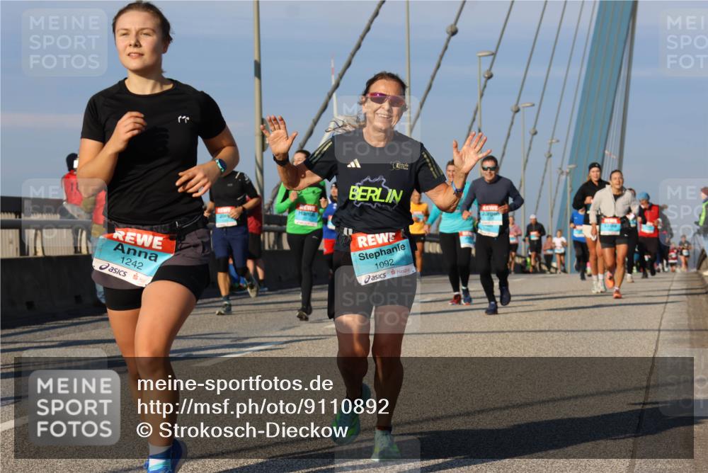 03.10.2025 - Köhlbrandbrückenlauf Strokosch-Dieckow http://msf.ph/oto/9110892 03.10.2025 09:43:08 Position 2 1242, 1092 meine-sportfotos.de