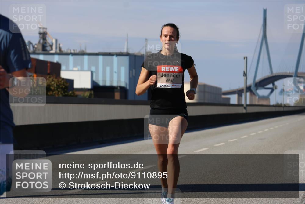 03.10.2025 - Köhlbrandbrückenlauf Strokosch-Dieckow http://msf.ph/oto/9110895 03.10.2025 12:36:16 Position 3 6516 meine-sportfotos.de
