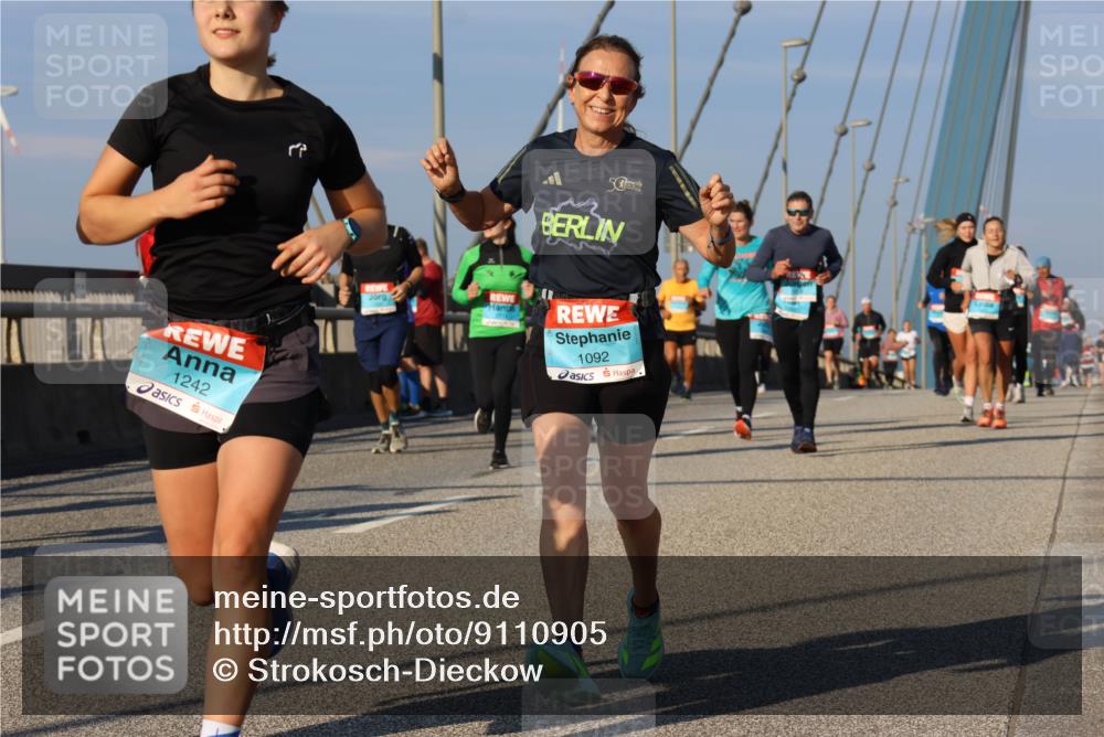 03.10.2025 - Köhlbrandbrückenlauf Strokosch-Dieckow http://msf.ph/oto/9110905 03.10.2025 09:43:08 Position 2 1242, 1092 meine-sportfotos.de