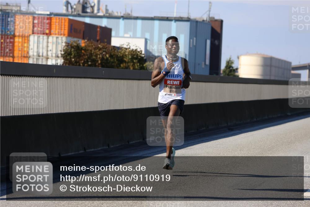 03.10.2025 - Köhlbrandbrückenlauf Strokosch-Dieckow http://msf.ph/oto/9110919 03.10.2025 12:37:13 Position 3 6359 meine-sportfotos.de