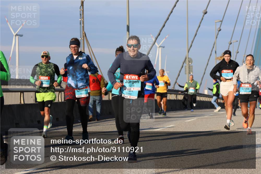 03.10.2025 - Köhlbrandbrückenlauf Strokosch-Dieckow http://msf.ph/oto/9110921 03.10.2025 09:43:11 Position 2 1346, 1352, 08, 1218, 3160, 3753, 3625 meine-sportfotos.de