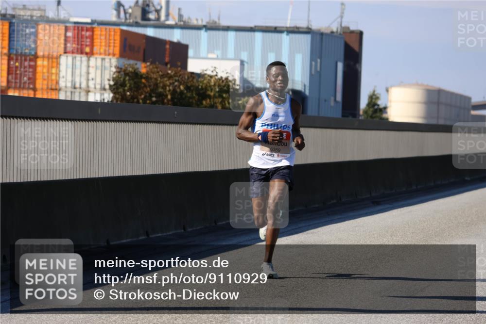 03.10.2025 - Köhlbrandbrückenlauf Strokosch-Dieckow http://msf.ph/oto/9110929 03.10.2025 12:37:13 Position 3 6359 meine-sportfotos.de