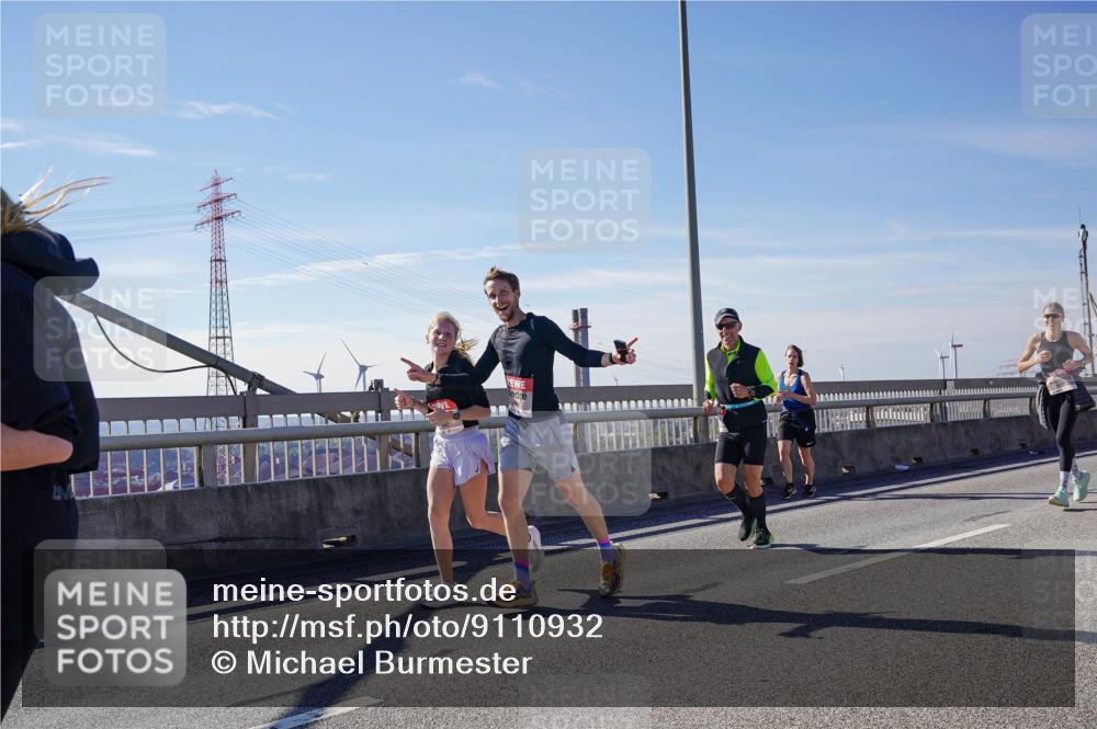 03.10.2025 - Köhlbrandbrückenlauf Michael Burmester http://msf.ph/oto/9110932 03.10.2025 12:53:11 Position 2  meine-sportfotos.de