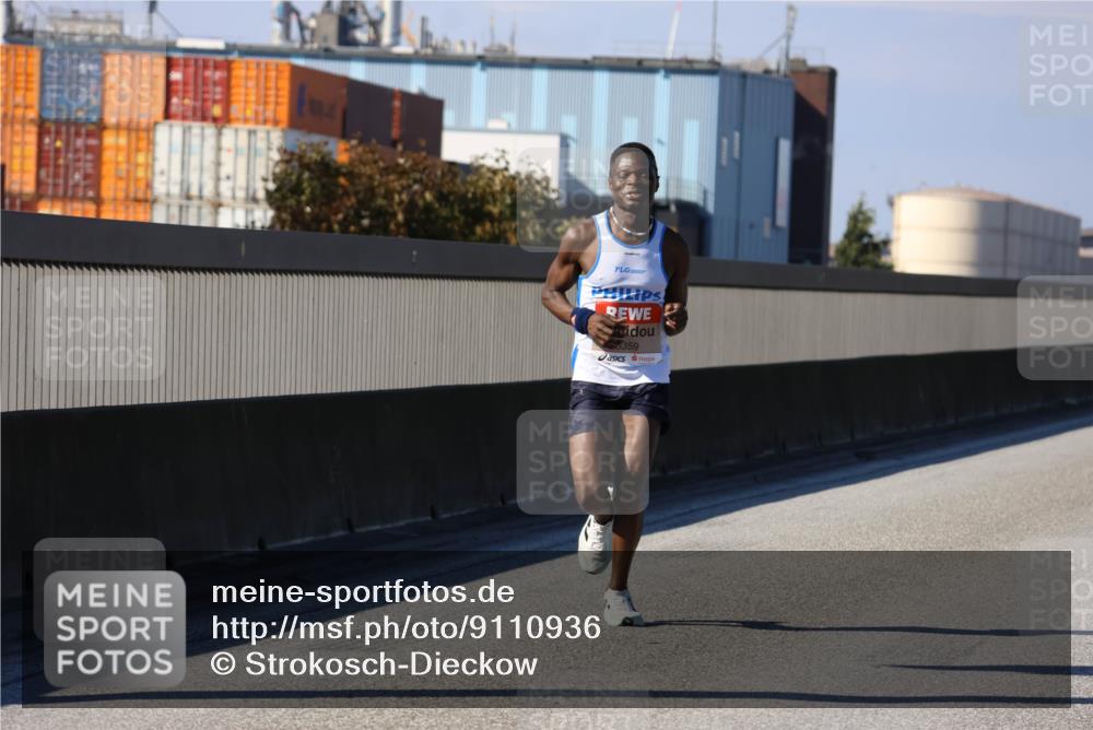 03.10.2025 - Köhlbrandbrückenlauf Strokosch-Dieckow http://msf.ph/oto/9110936 03.10.2025 12:37:13 Position 3 359 meine-sportfotos.de
