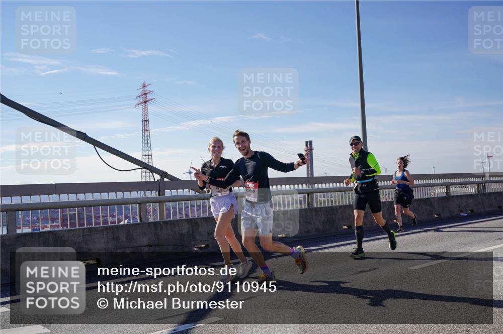 03.10.2025 - Köhlbrandbrückenlauf Michael Burmester http://msf.ph/oto/9110945 03.10.2025 12:53:11 Position 2  meine-sportfotos.de