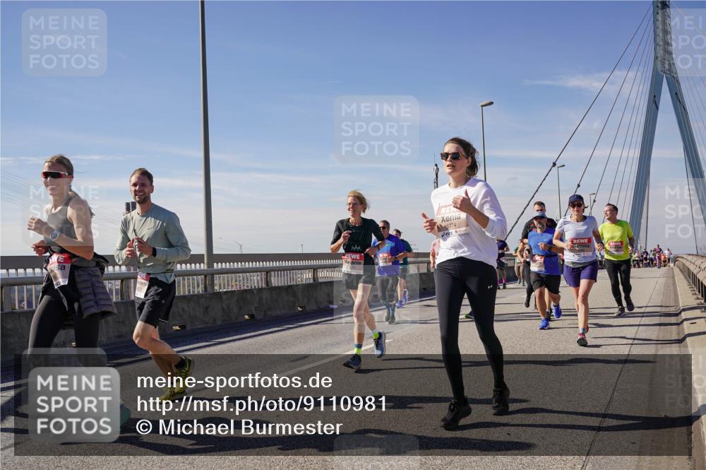 03.10.2025 - Köhlbrandbrückenlauf Michael Burmester http://msf.ph/oto/9110981 03.10.2025 12:53:13 Position 2 5774 meine-sportfotos.de