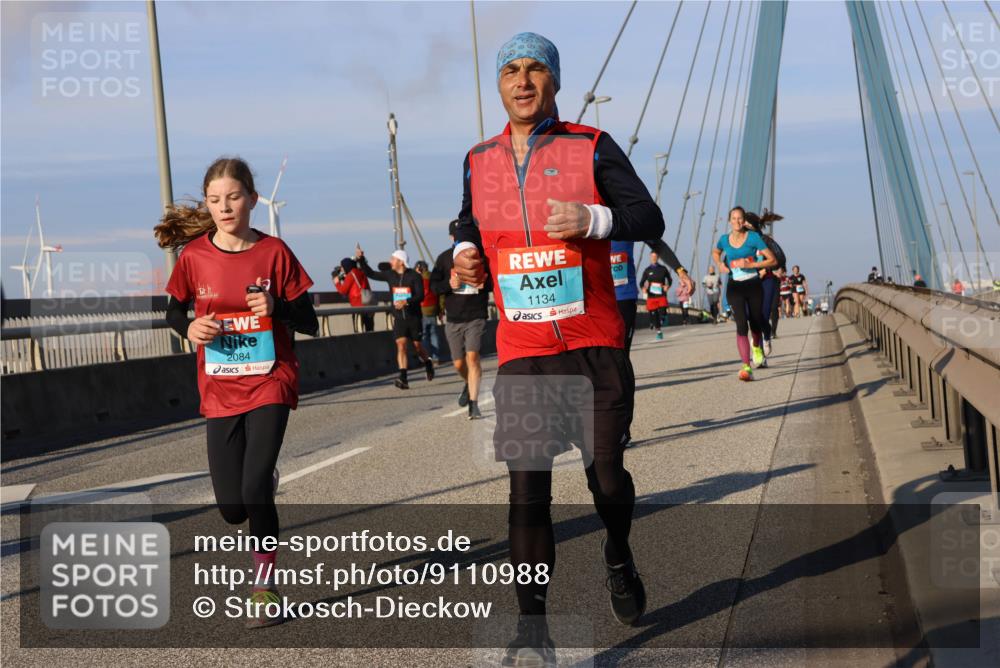 03.10.2025 - Köhlbrandbrückenlauf Strokosch-Dieckow http://msf.ph/oto/9110988 03.10.2025 09:43:22 Position 2 2084, 1134 meine-sportfotos.de