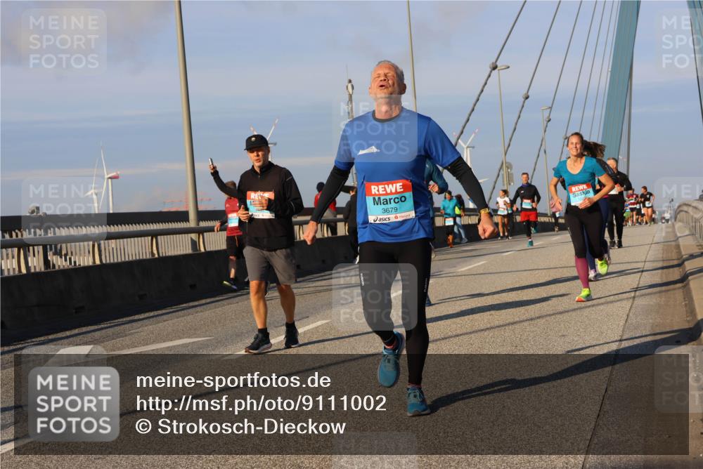 03.10.2025 - Köhlbrandbrückenlauf Strokosch-Dieckow http://msf.ph/oto/9111002 03.10.2025 09:43:24 Position 2 3679, 100 meine-sportfotos.de