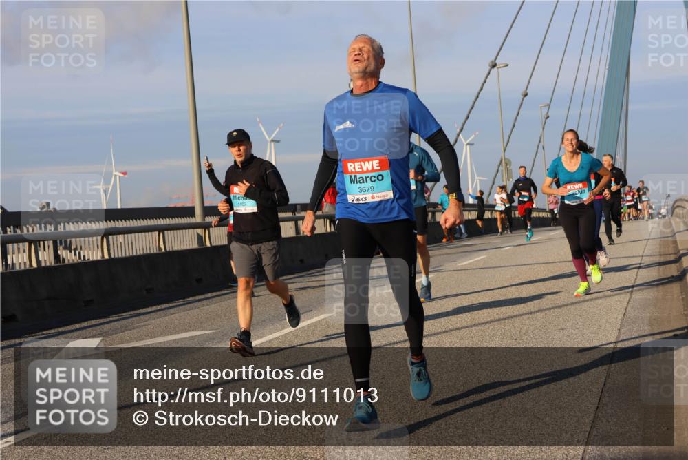 03.10.2025 - Köhlbrandbrückenlauf Strokosch-Dieckow http://msf.ph/oto/9111013 03.10.2025 09:43:24 Position 2 1403, 3679 meine-sportfotos.de