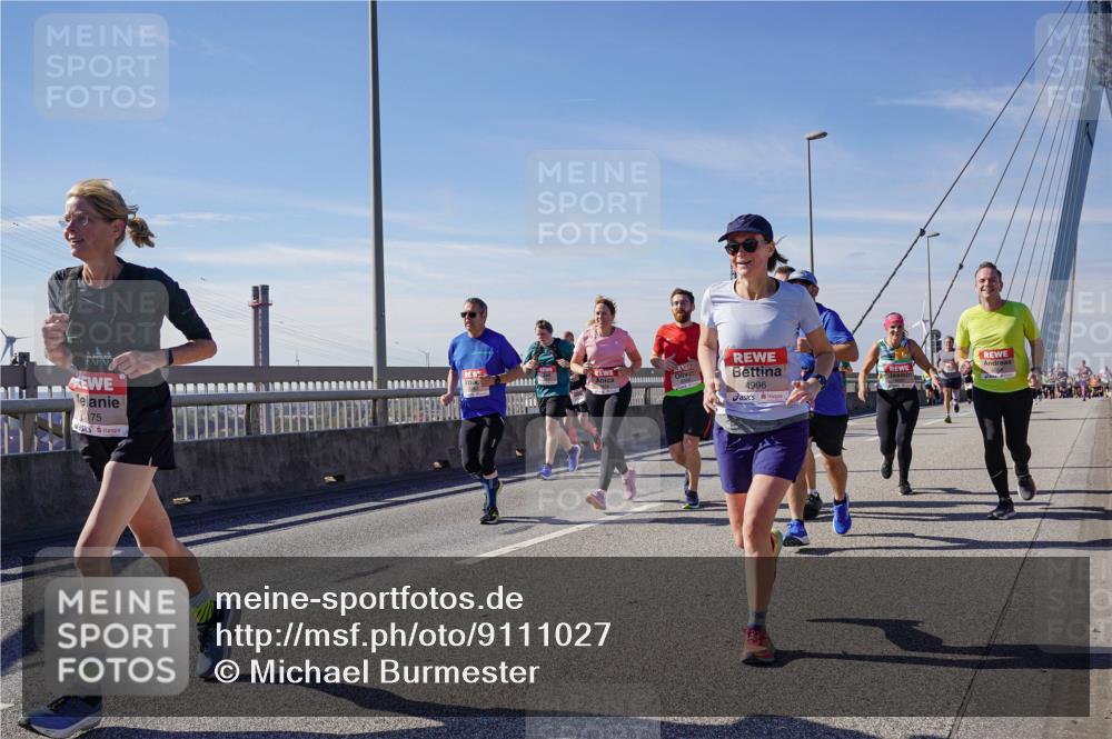 03.10.2025 - Köhlbrandbrückenlauf Michael Burmester http://msf.ph/oto/9111027 03.10.2025 12:53:15 Position 2 75, 4996 meine-sportfotos.de